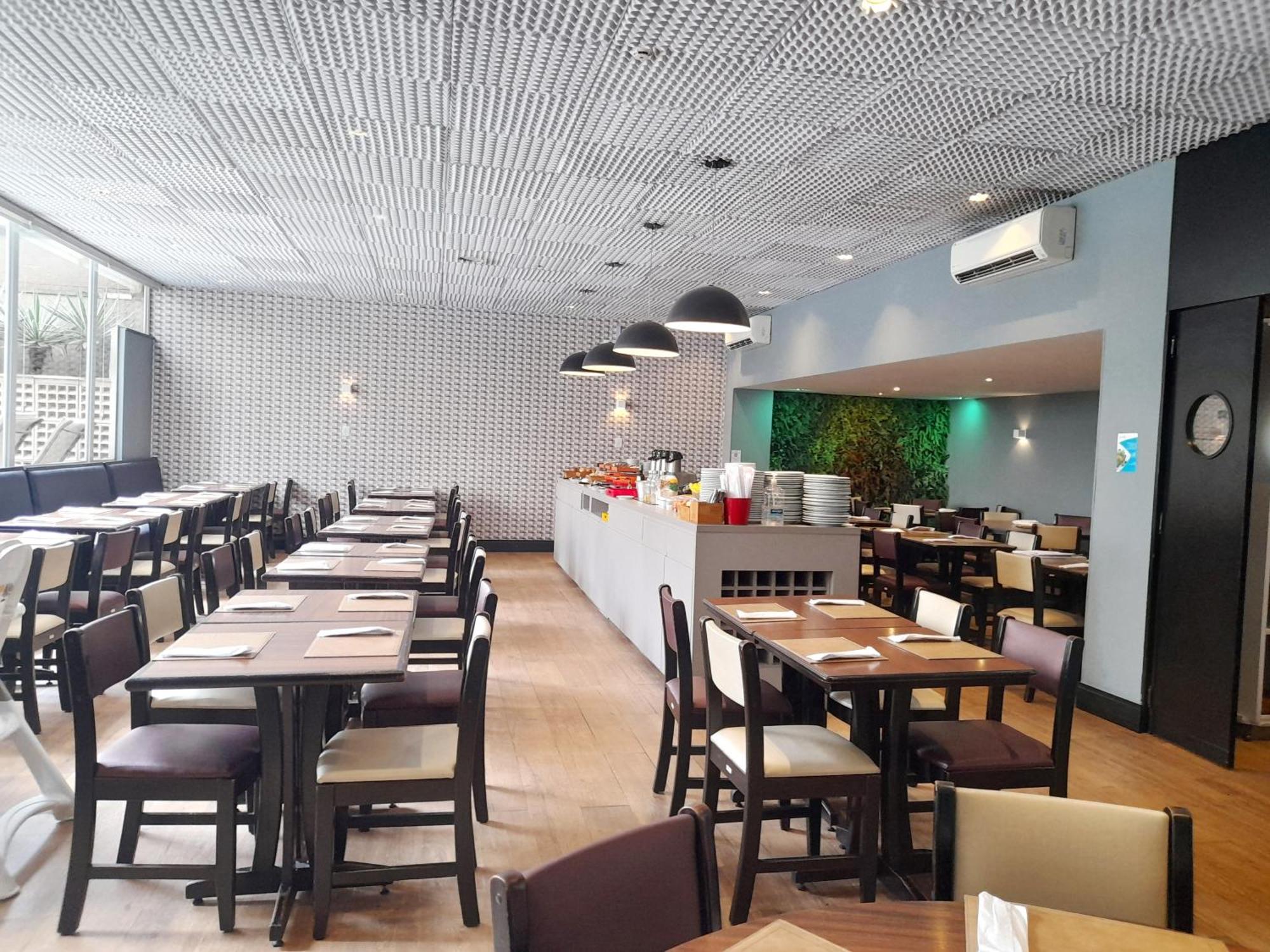 Flat INCRIVEL proximo Shoppings JK e Vila Olimpia San Paolo Esterno foto